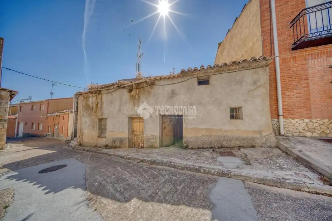 Exterior view of Detached homes for sale in Torrelobatón