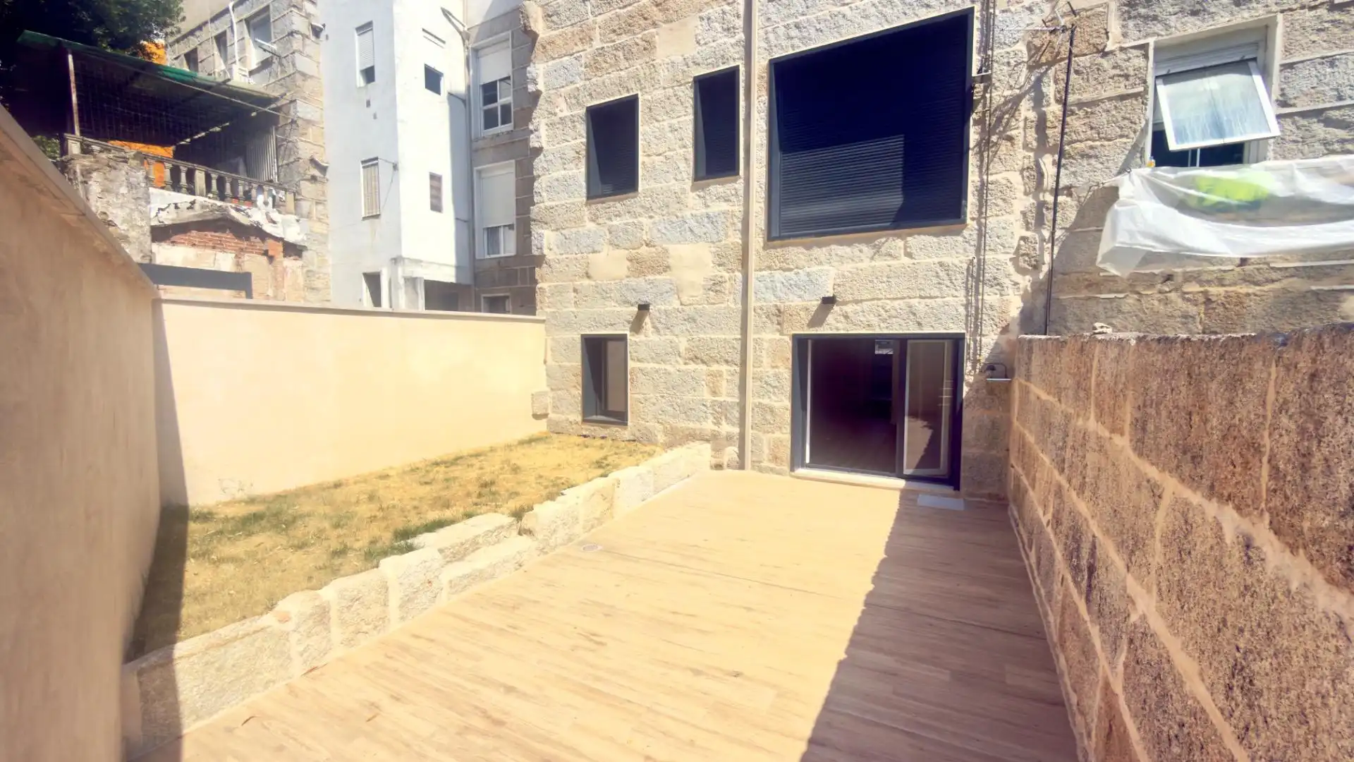 Terraza de Planta baja en venta en Ourense Capital  con Calefacción, Jardín privado y Terraza