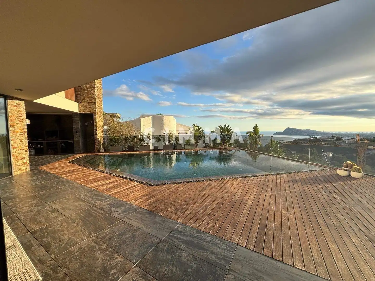 Chalet con piscina en venta en Calle de Alemania, imagen 2