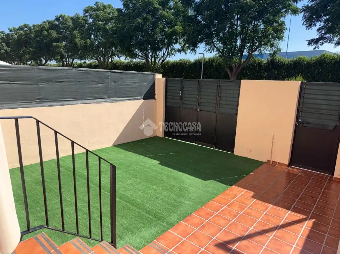 Terrace of Detached homes for sale in La Algaba  with Air Conditioner, Private garden and Terrace