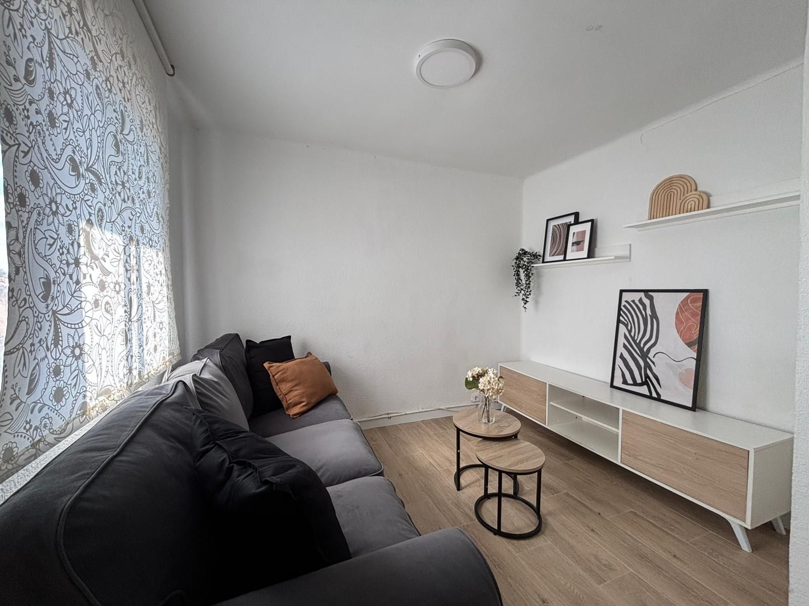 Living room of Flat to rent in Ávila Capital  with Heating