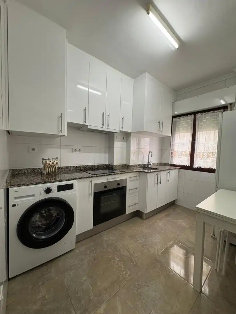 Kitchen of Flat for rent in Santander  with Heating