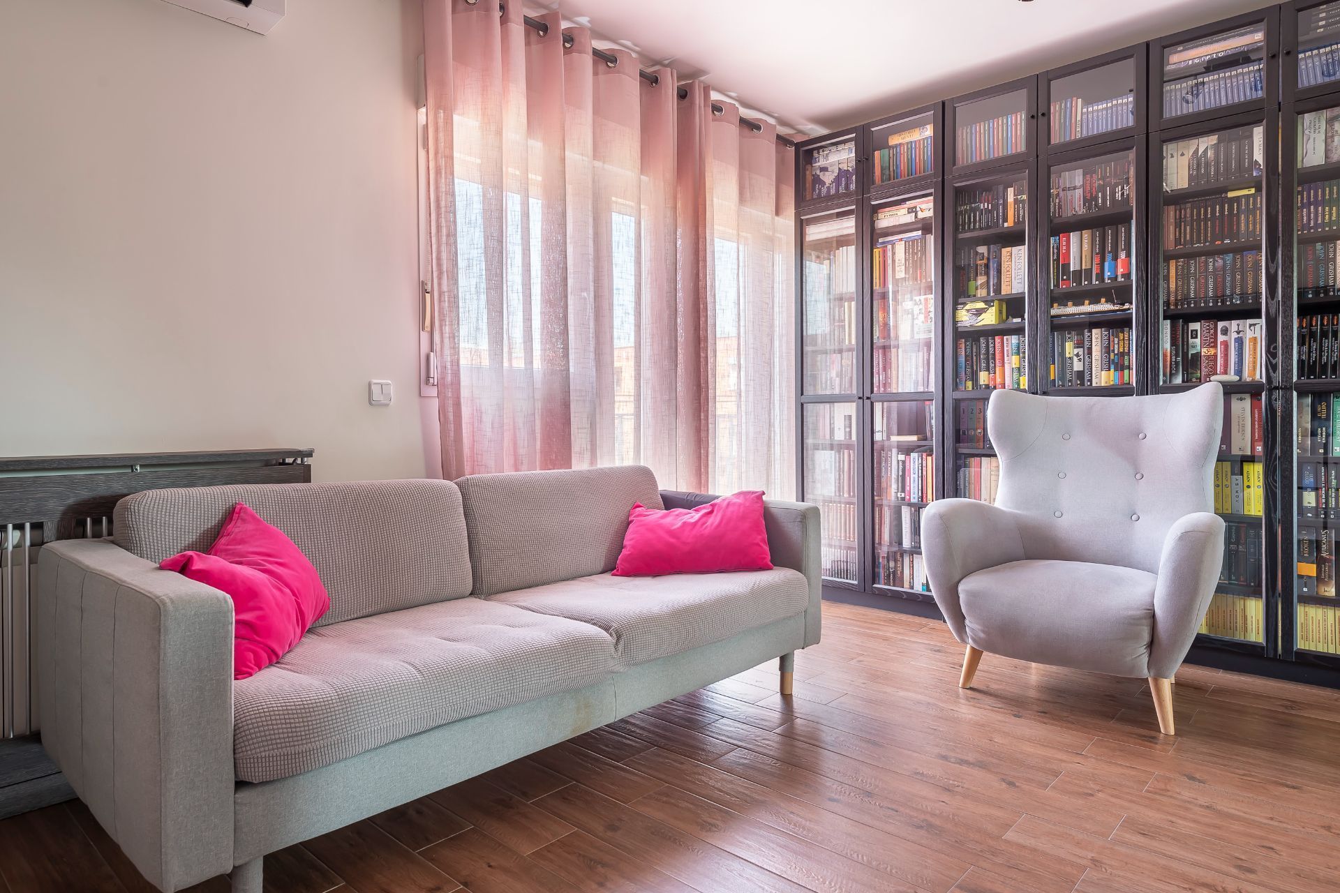 Living room of Flat for sale in  Madrid Capital  with Air Conditioner, Heating and Storage room