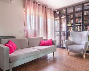 Living room of Flat for sale in  Madrid Capital  with Air Conditioner, Heating and Storage room