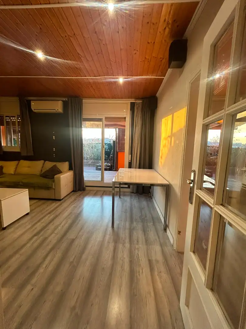 Terraza de Ático en venta en Santa Coloma de Gramenet con Aire acondicionado, Parquet y Terraza