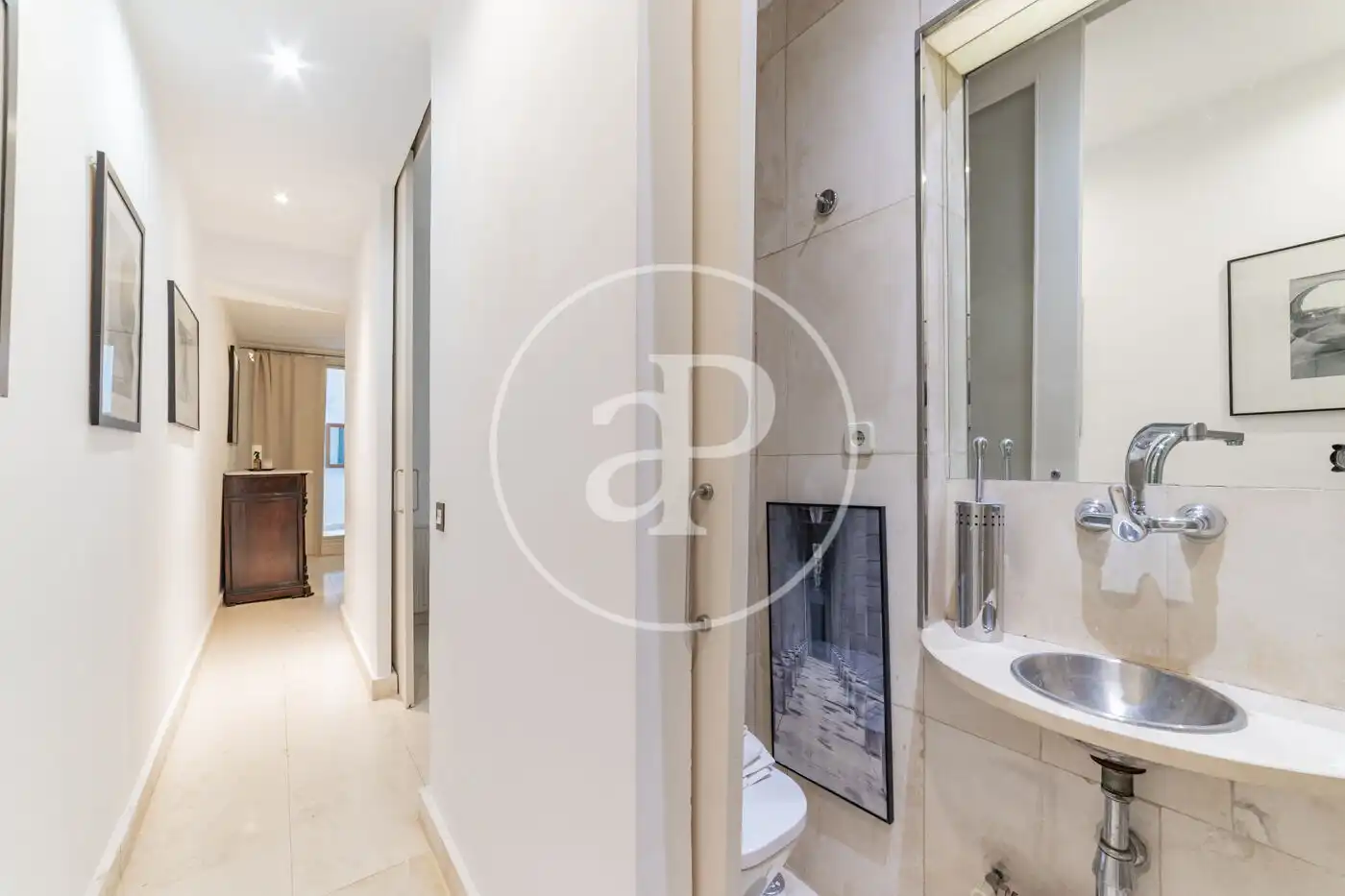 Bathroom of Flat for sale in Madrid  with Heating, Terrace and Furnished
