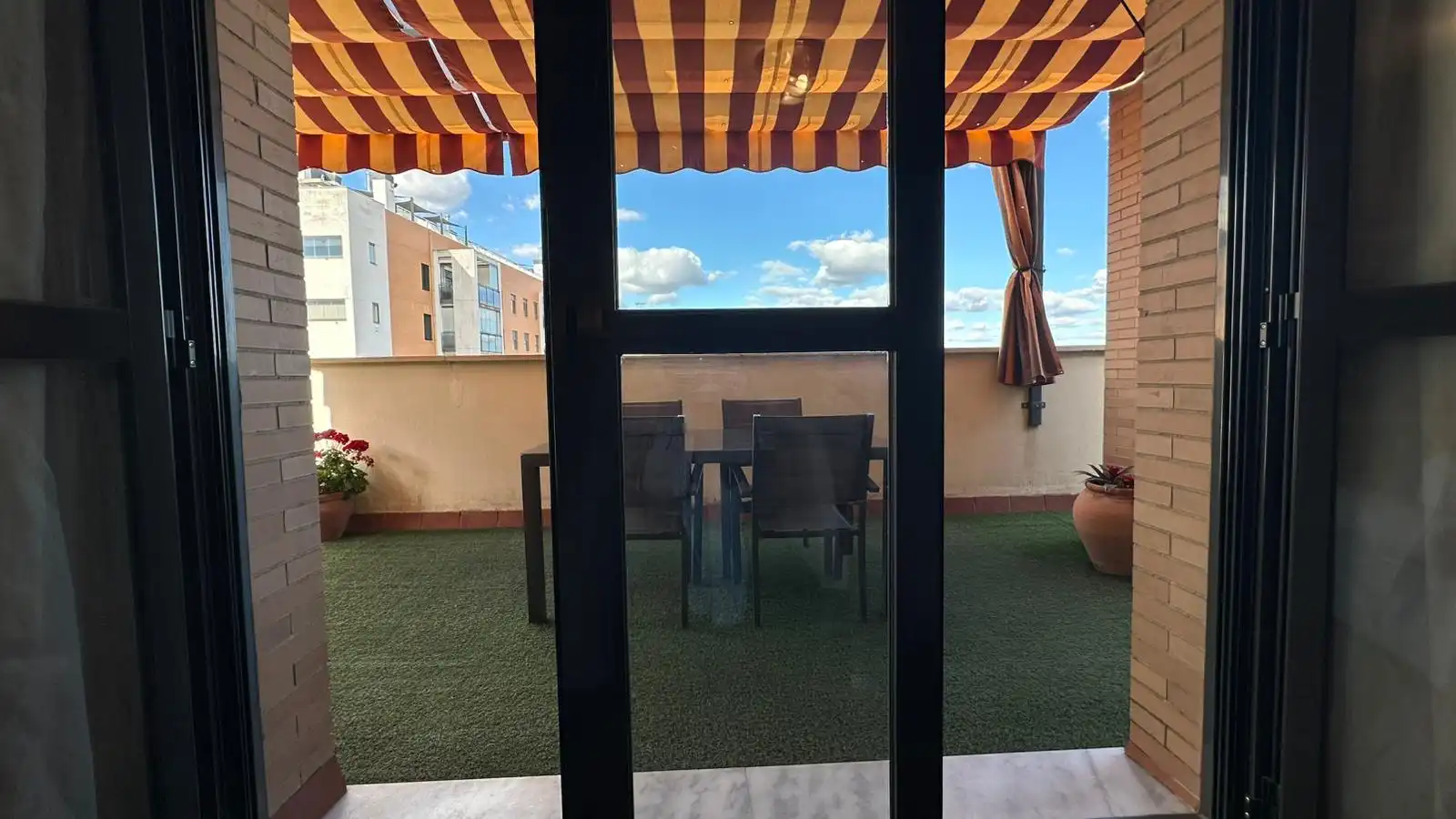 Terrasse von Dachboden zum Verkauf in Mairena del Aljarafe mit Klimaanlage, Heizung und Terrasse