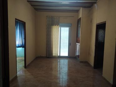 Casa amb balcó en venda a Anna