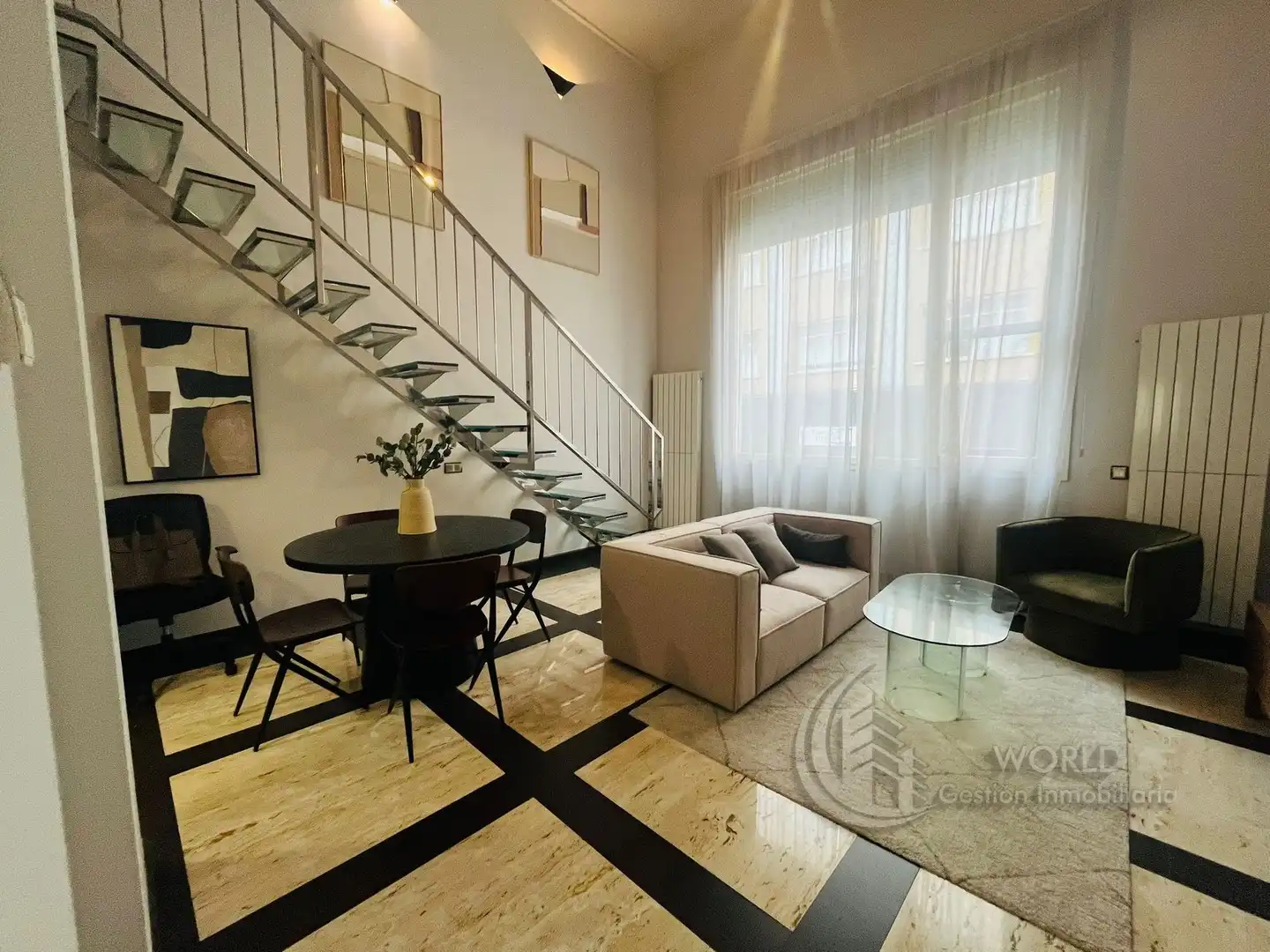 Sala de estar de Dúplex de alquiler en Madrid con Aire acondicionado, Calefacción y Amueblado