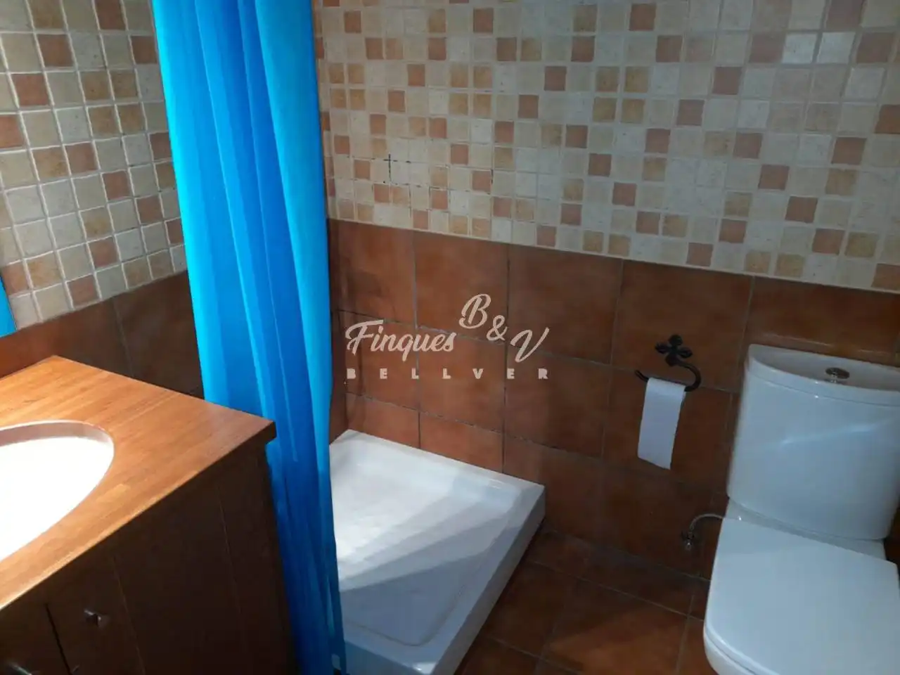 Badezimmer von Wohnung zur Miete in Bellver de Cerdanya mit Heizung, Parkett und Möbliert