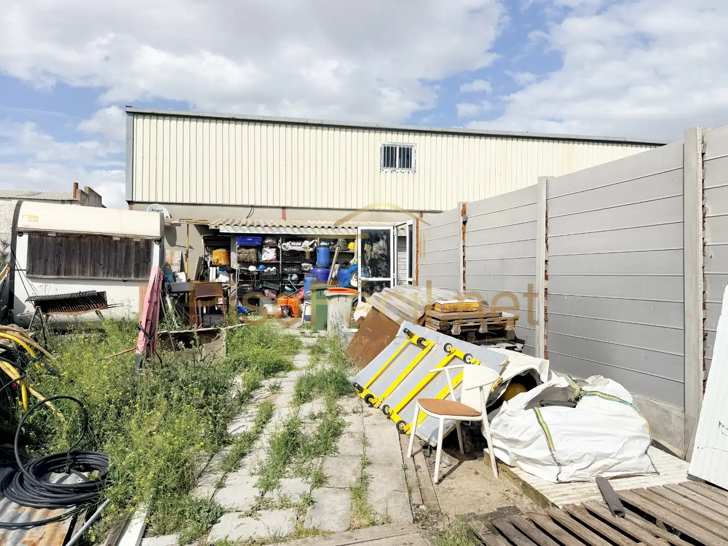 Nave industrial en venta en Casarrubuelos