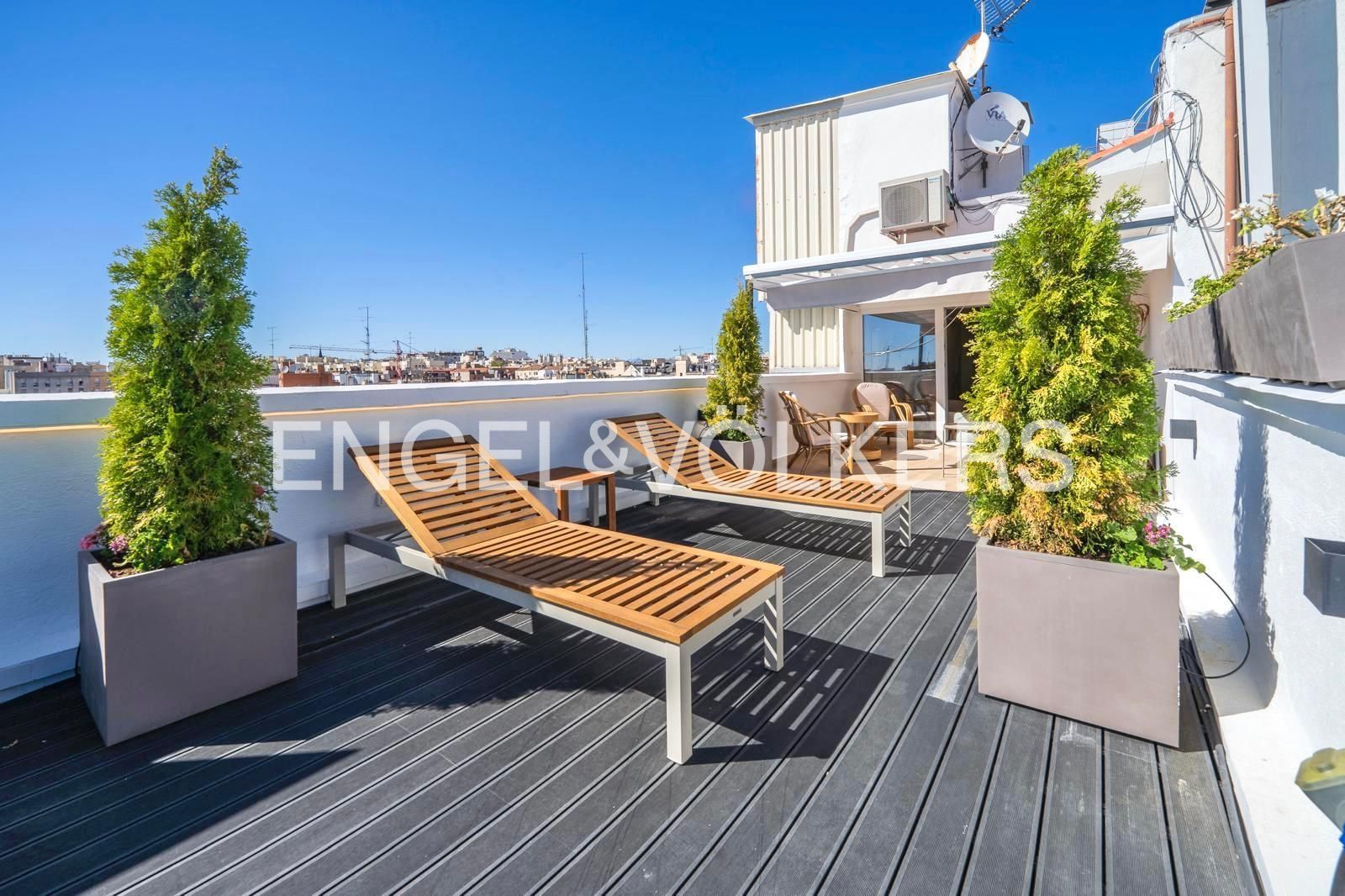 Terrassa de Àtic de lloguer en  Madrid Capital amb Aire condicionat, Calefacció i Terrassa