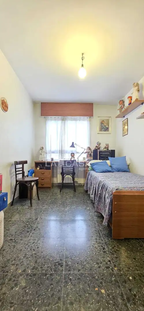 Habitación de Piso en venta en Valladolid con Calefacción, Trastero y Balcón