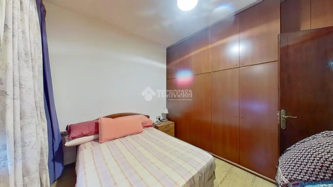 Dormitori de Casa adosada en venda en Granollers amb Terrassa