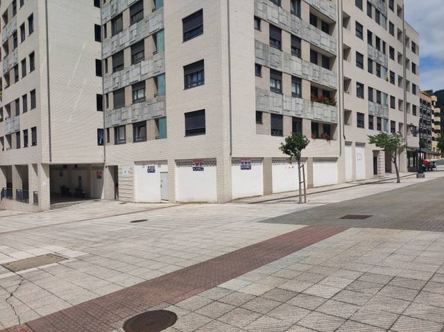 Local comercial en Venta en Oviedo - PASEO DE LA  FLORIDA, 50  en La Florida