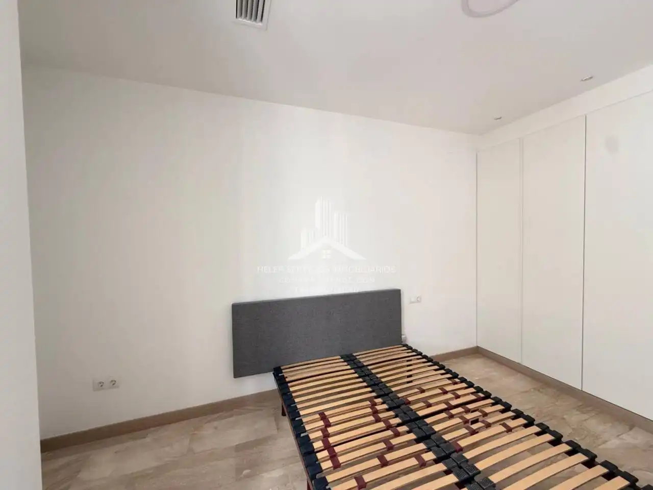 Habitación de Piso en venta en Castellón de la Plana / Castelló de la Plana con Aire acondicionado, Calefacción y Alarma