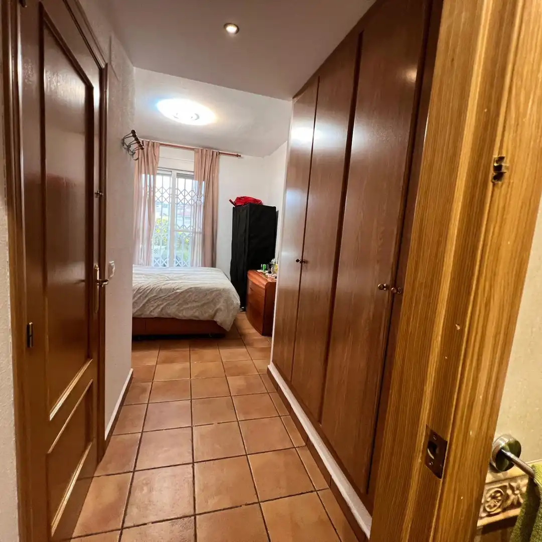 Schlafzimmer von Einfamilien-Reihenhaus zum Verkauf in Chiva mit Heizung, Abstellraum und Balkon