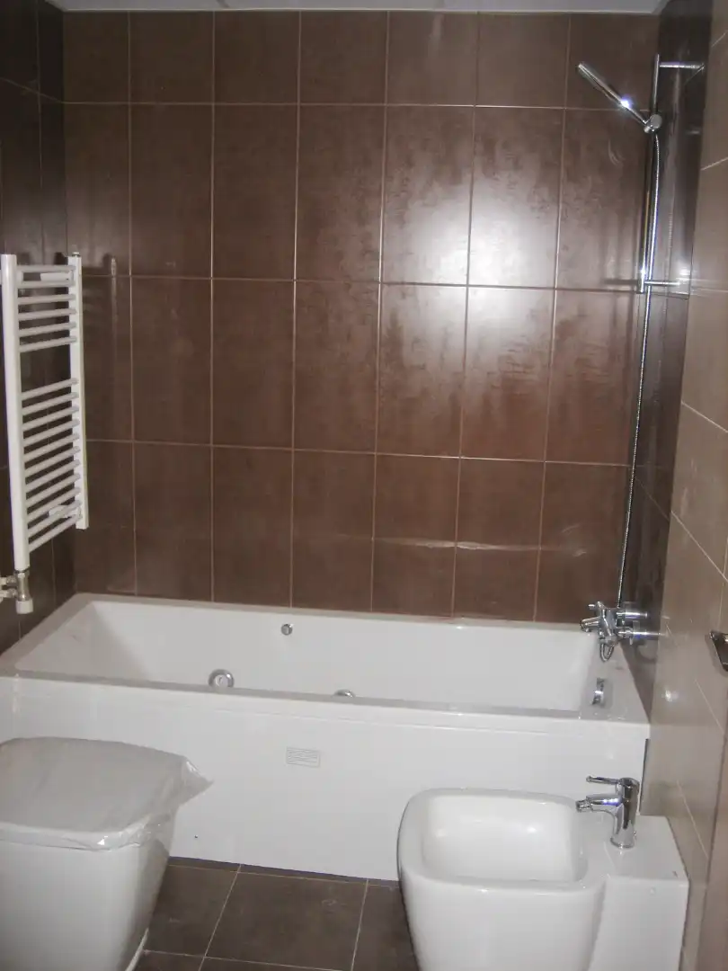 Baño de Apartamento de alquiler en Zaragoza con Calefacción, Horno y Lavadora