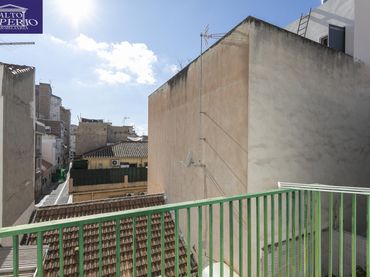 Piso en venta en Calle Carmen de Icaza