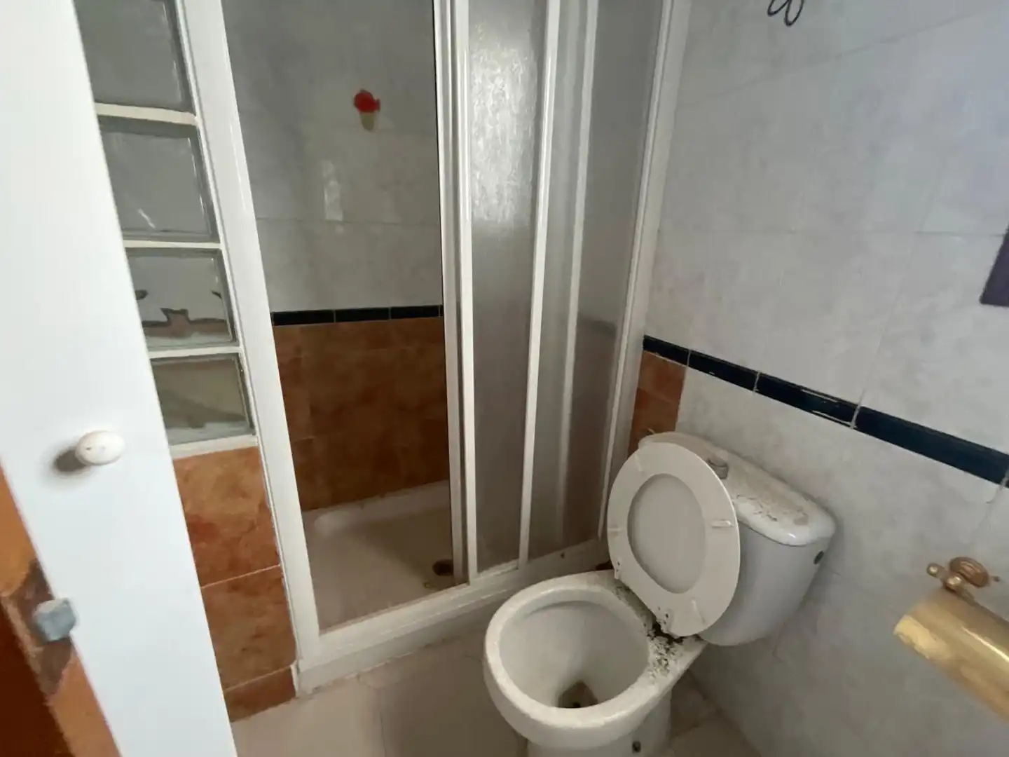 Bathroom of Flat for sale in Sierra de Yeguas