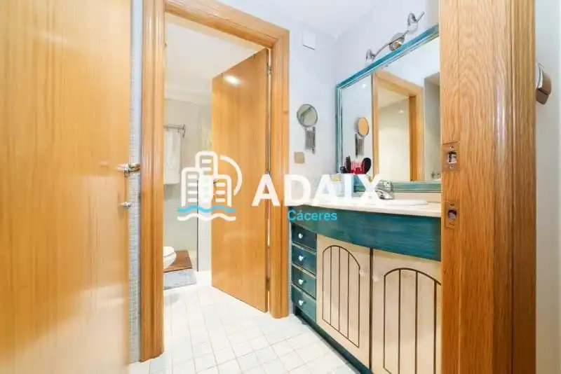 Chalet con piscina en venta en Calle Islas Cíes, imagen 13