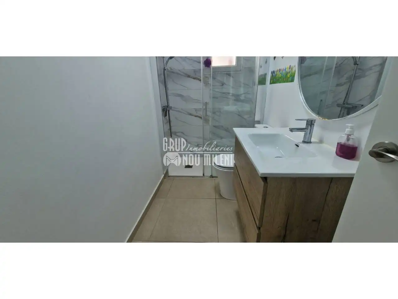 Baño de Piso en venta en Alfafar con Terraza y Amueblado