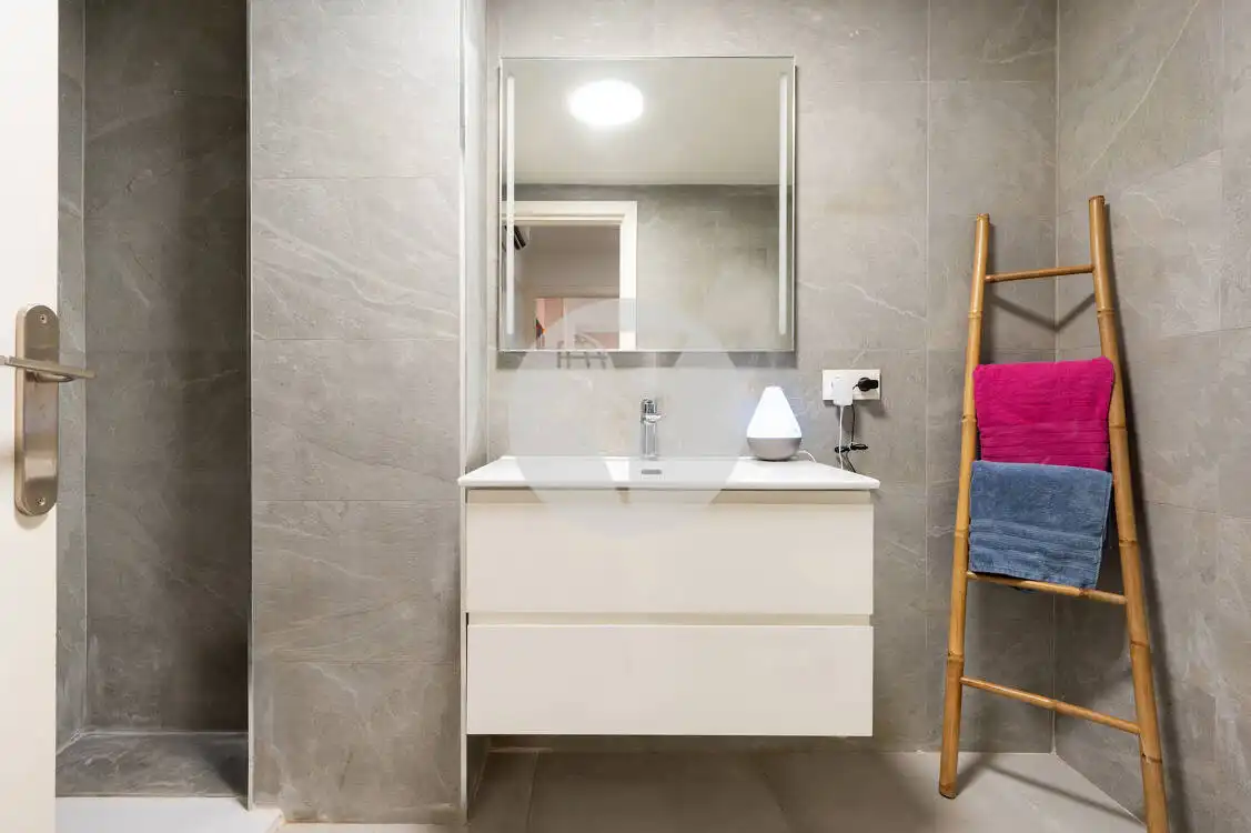 Bathroom of Flat for sale in  Palma de Mallorca  with Balcony