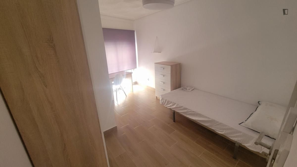 Apartment to share in Altabix