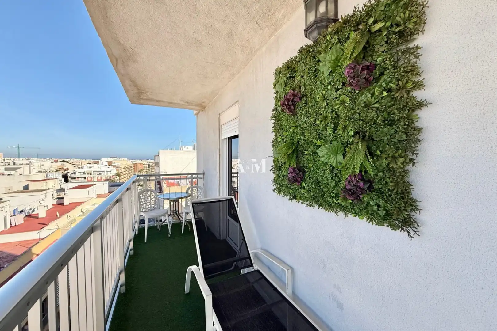 Terrassa de Pis de lloguer en Torrevieja amb Aire condicionat, Calefacció i Terrassa