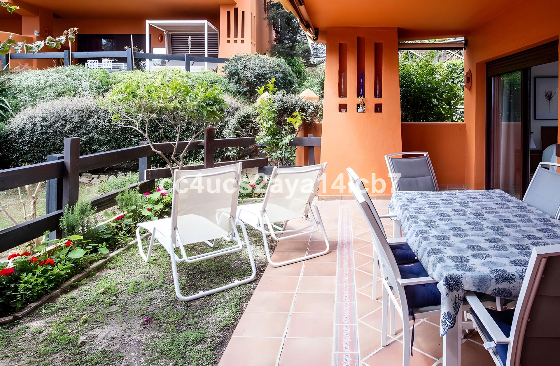 Jardí de Planta baixa en venda en Estepona amb Aire condicionat, Terrassa i Traster