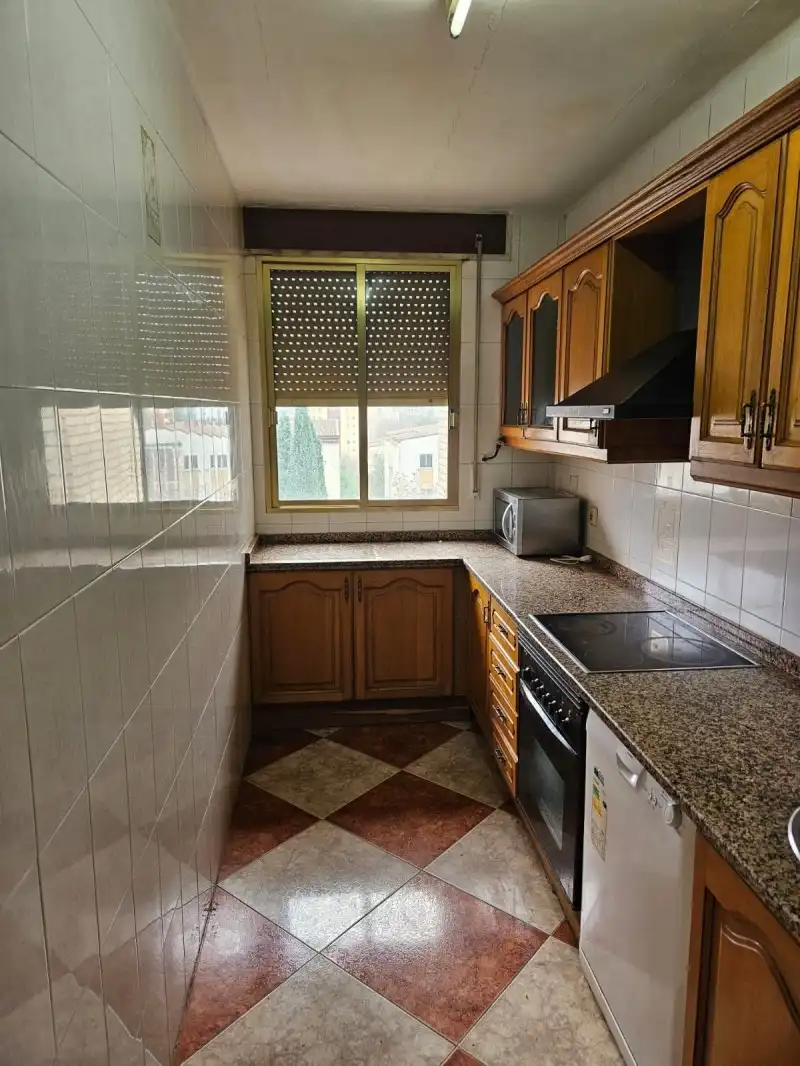 Cocina de Piso en venta en Cáceres con Aire acondicionado, Calefacción y Jardín privado