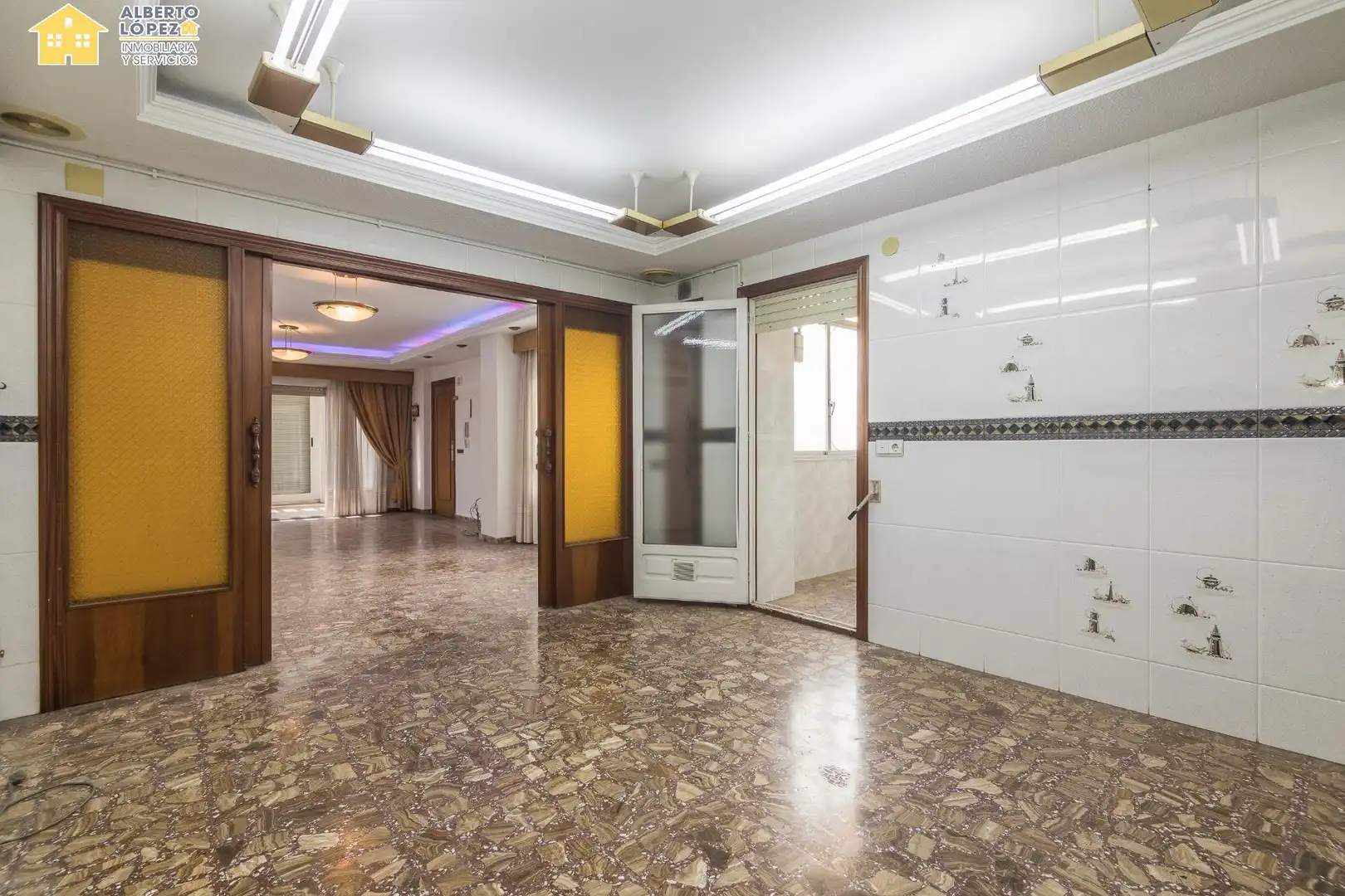 Ático en venta en Elche / Elx con Terraza y Balcón
