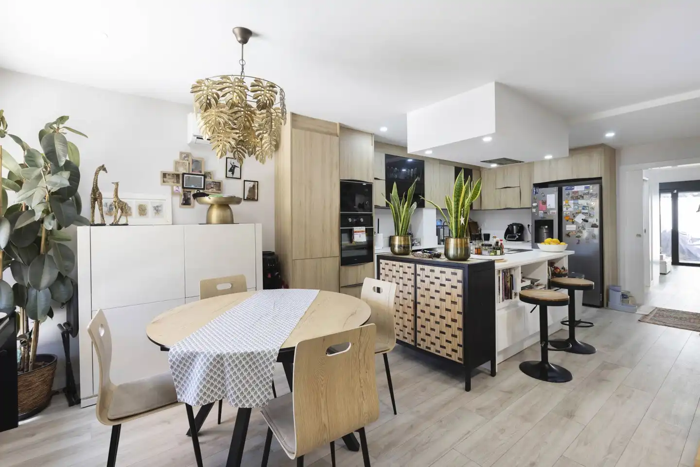 Cocina de Casa adosada en venta en L'Eliana con Aire acondicionado y Jardín privado