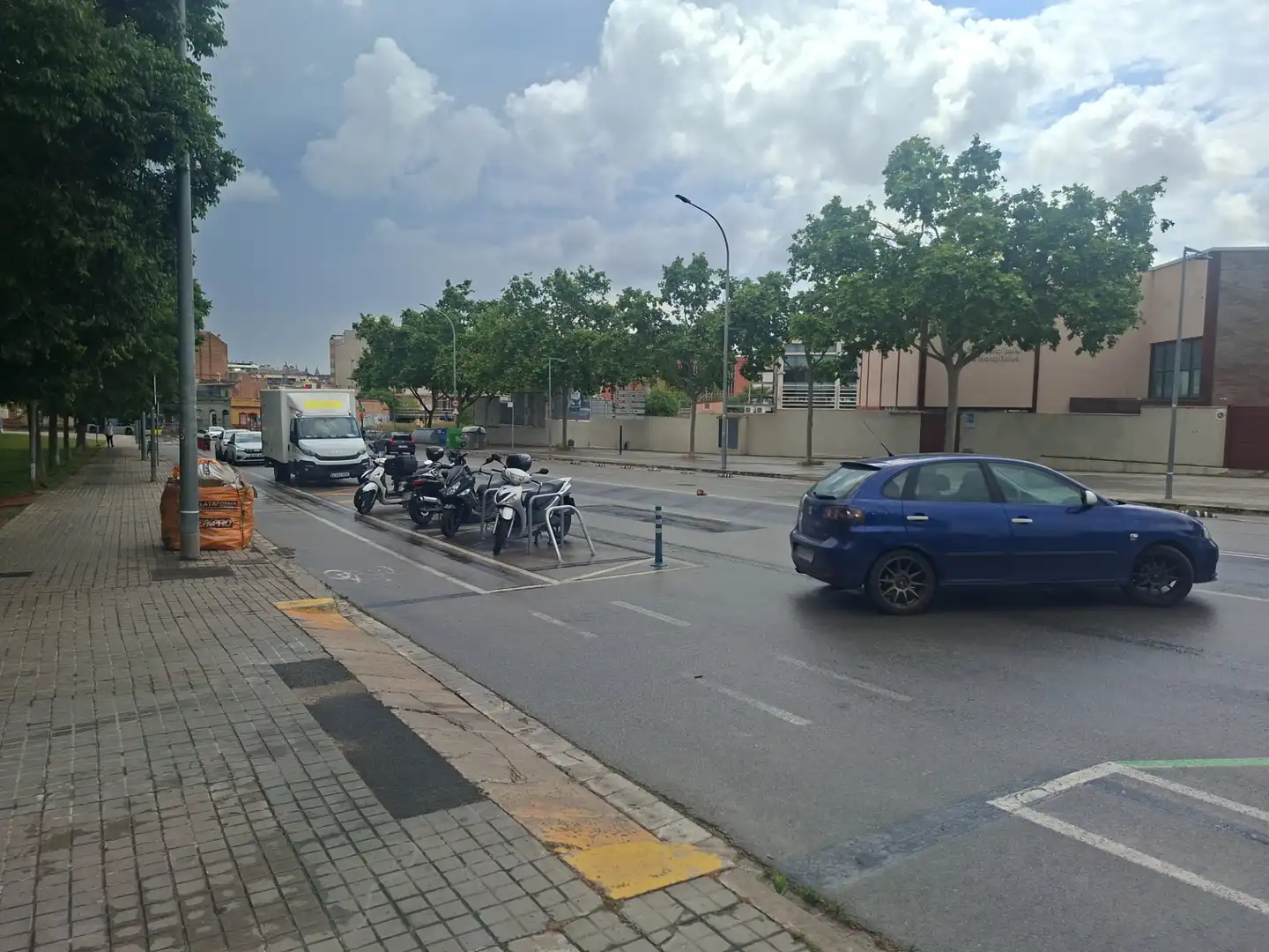 Aparcament de Garatge de lloguer en L'Hospitalet de Llobregat