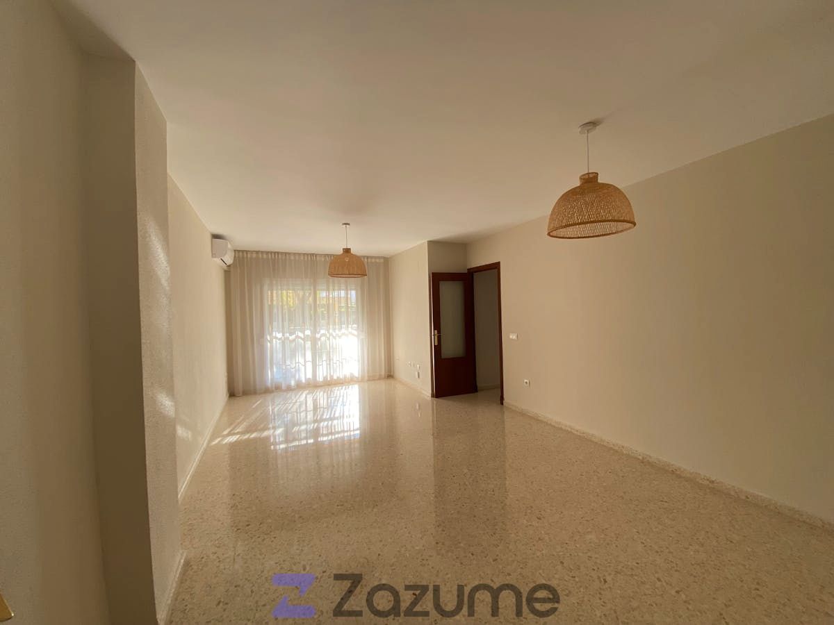 Sala de estar de Piso de alquiler en Jerez de la Frontera con Aire acondicionado, Terraza y Trastero