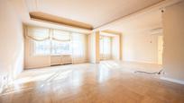 Living room of Flat for sale in  Madrid Capital  with Heating