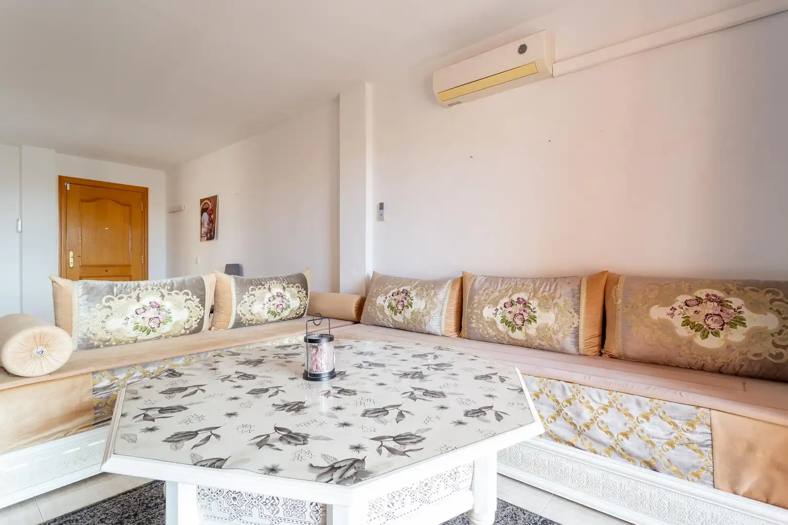 Living room of Flat for sale in Mont-roig del Camp  with Air Conditioner, Private garden and Terrace