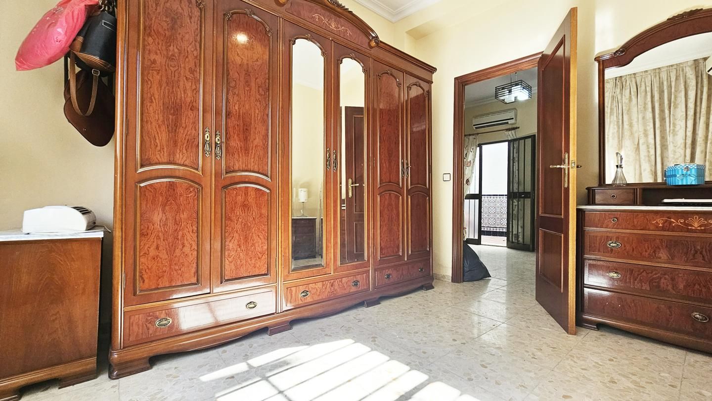 Single-family semi-detached for sale in Coria del Río  with Terrace