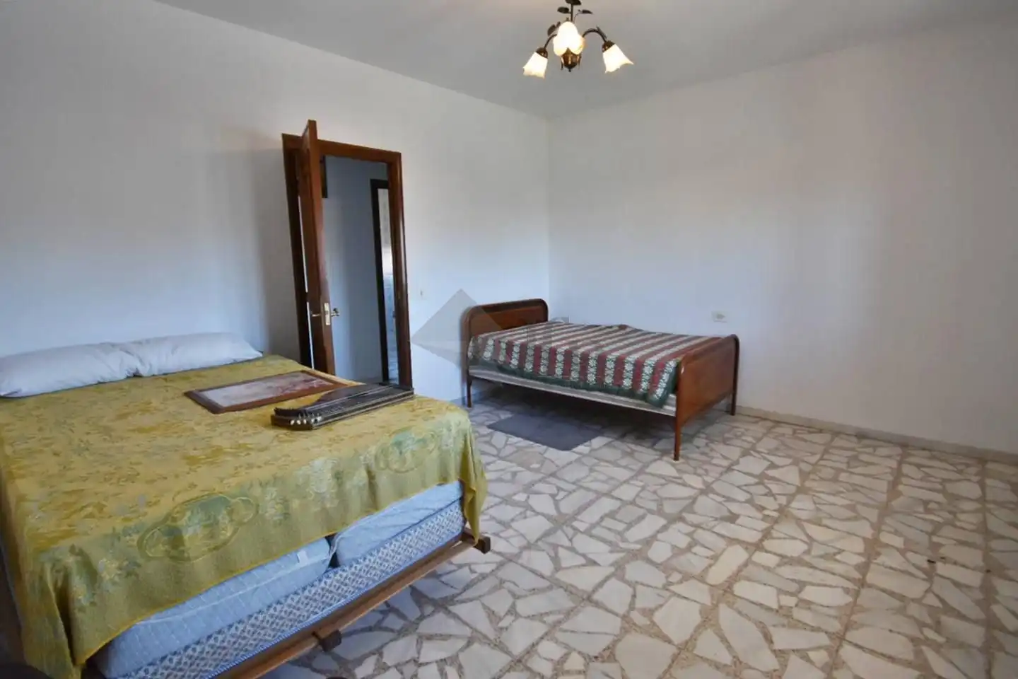 Dormitori de Casa o xalet en venda en Villaverde de Íscar amb Calefacció i Jardí privat