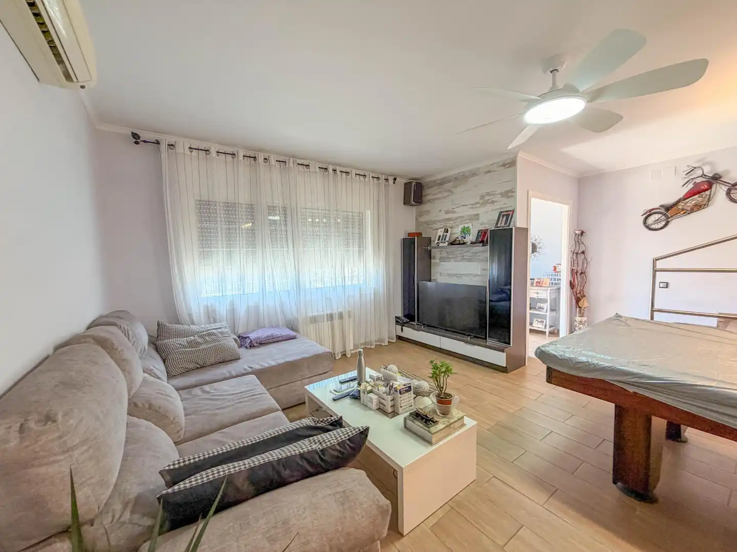 Living room of Detached homes for sale in Abrera  with Air Conditioner, Heating and Private garden