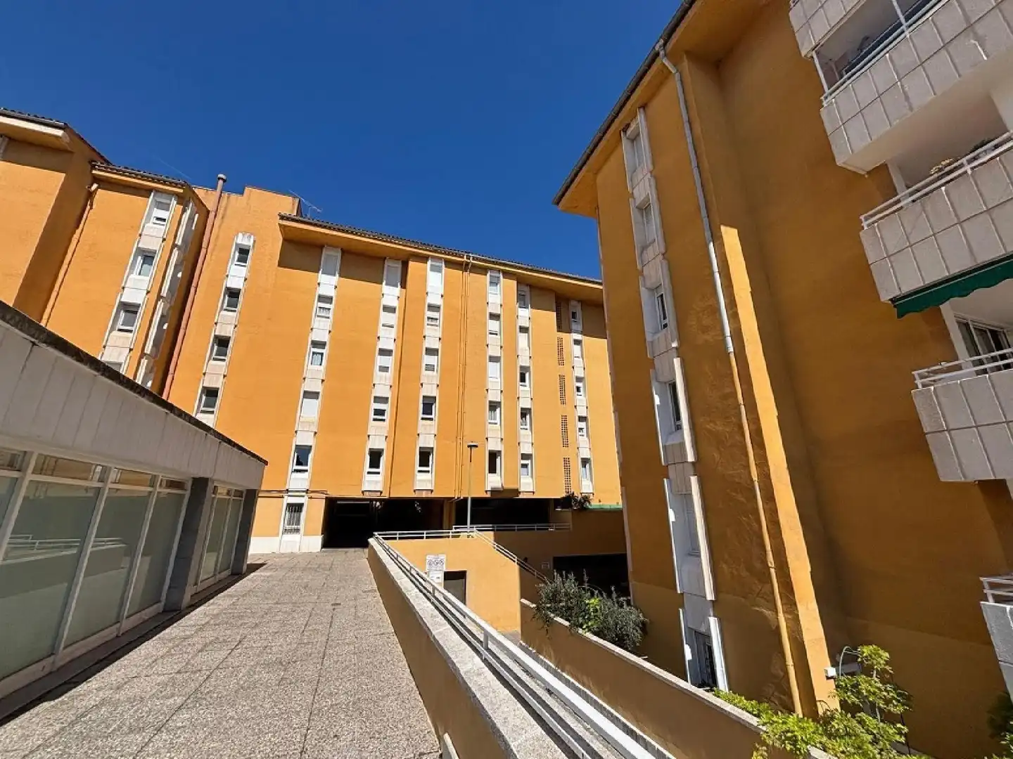 Außenansicht von Wohnung zum Verkauf in Manresa