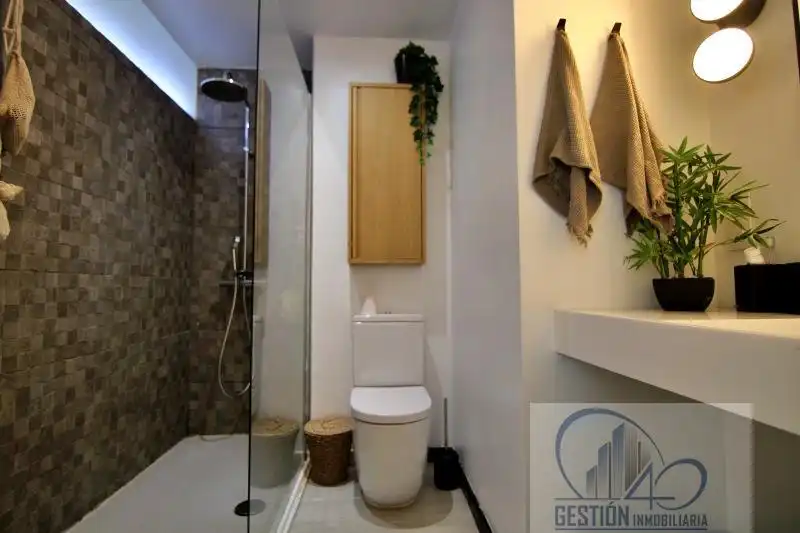 Baño de Piso en venta en Santa Cruz de Tenerife con Aire acondicionado, Parquet y Balcón