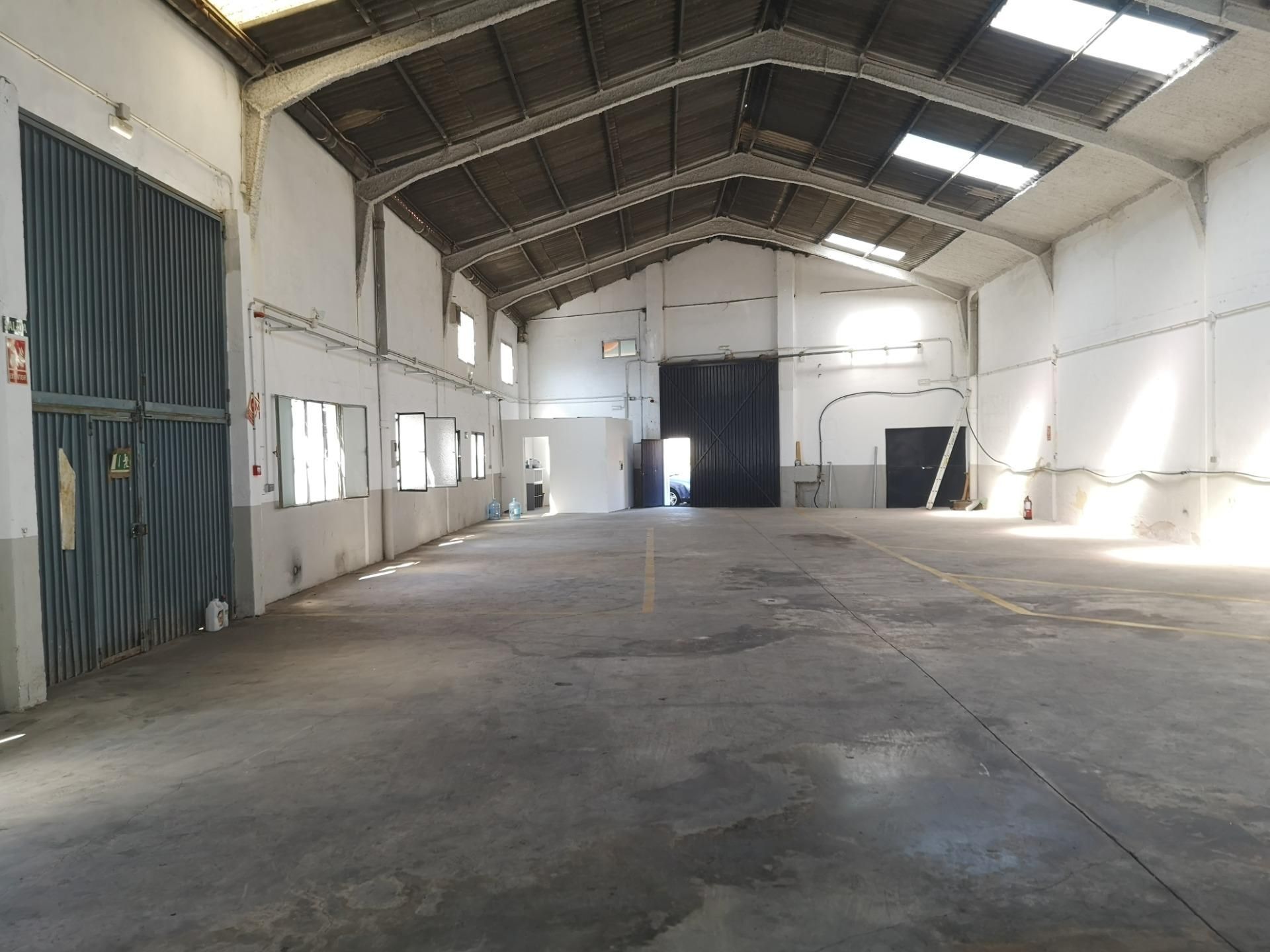 Nau industrial de lloguer en Manises