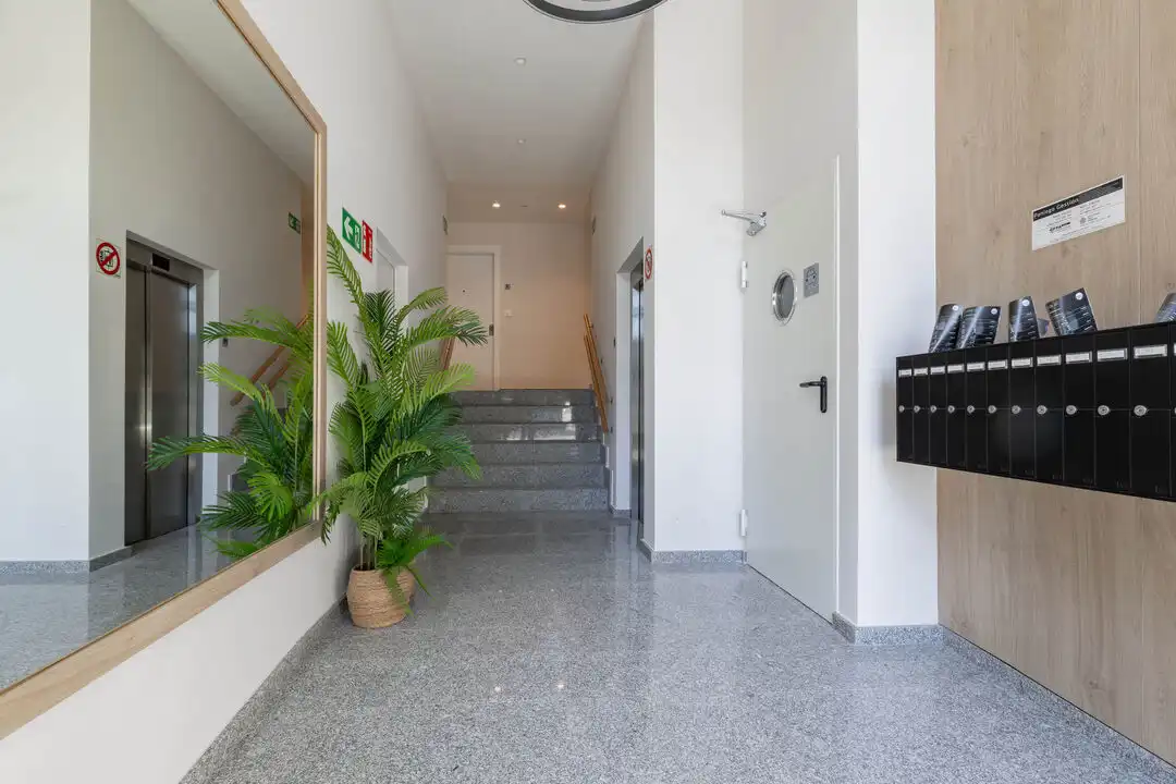 Piso en venta en Irun  con Calefacción y Terraza