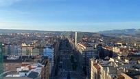 Vista exterior de Pis en venda en  Logroño amb Calefacció i Terrassa