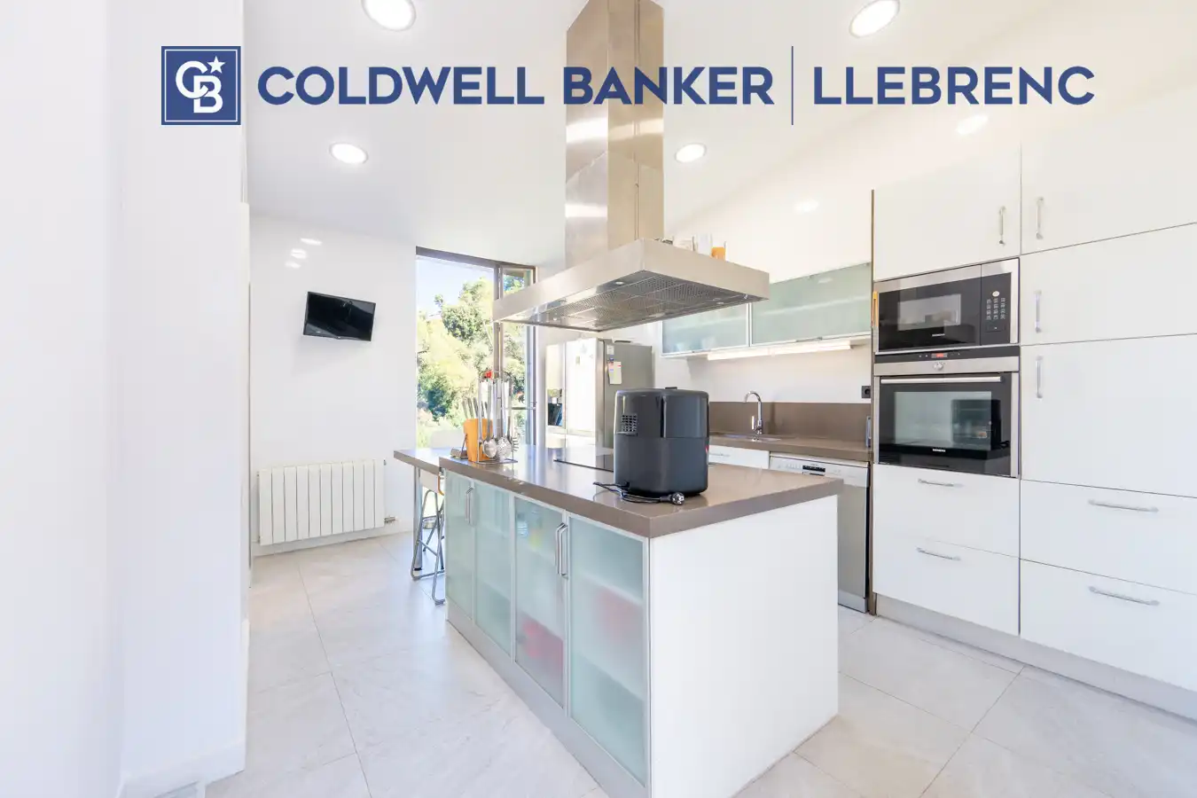 Cocina de Casa o chalet en venta en Barcelona con Calefacción, Jardín privado y Parquet