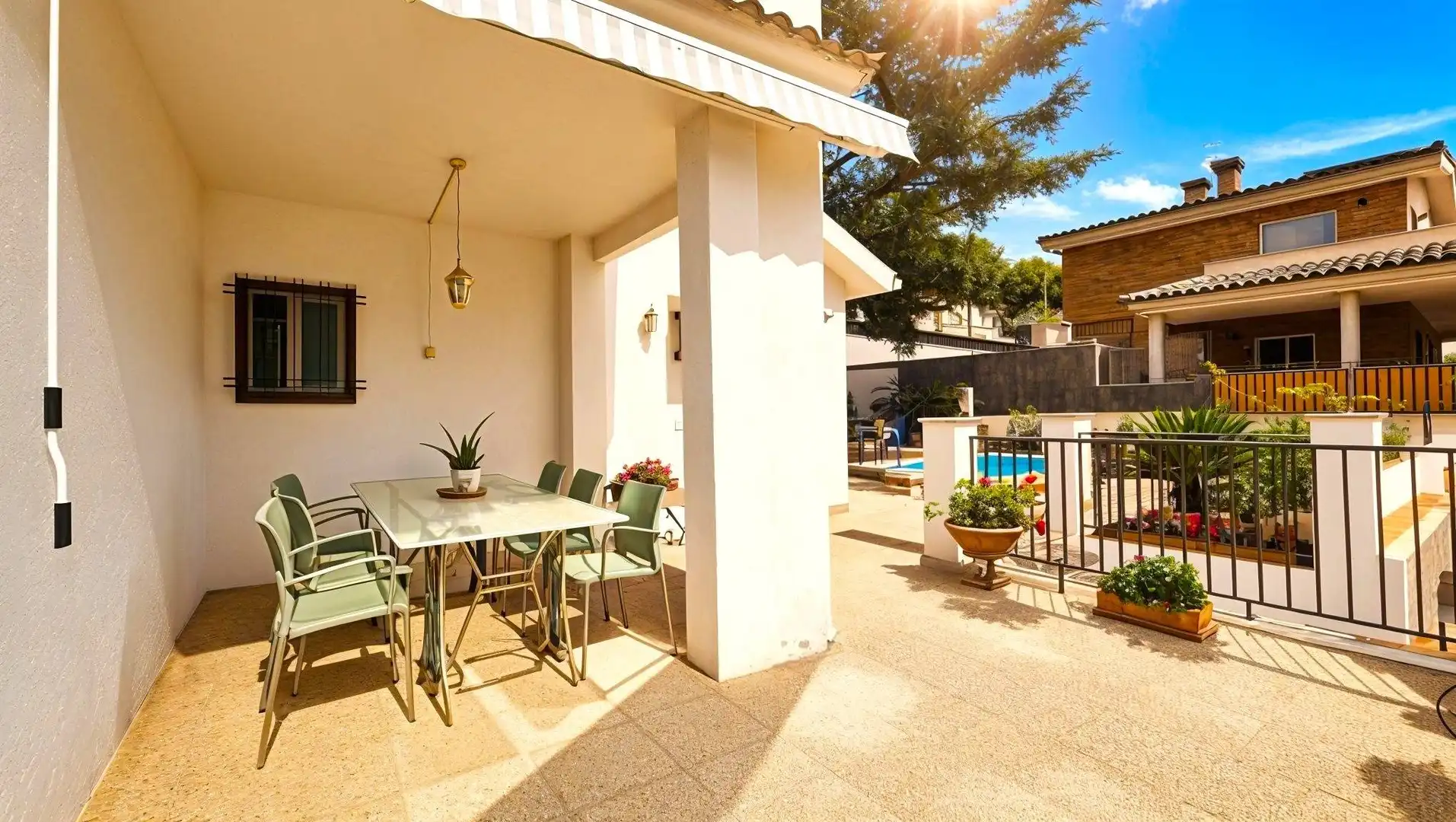 Terrassa de Casa adosada en venda en Riudecols amb Piscina comunitària