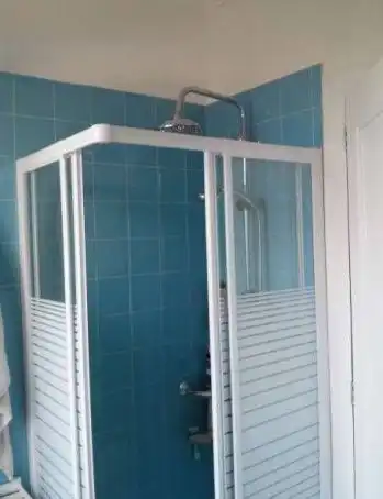 Bathroom of Flat for rent in Vigo   with Heating and Furnished