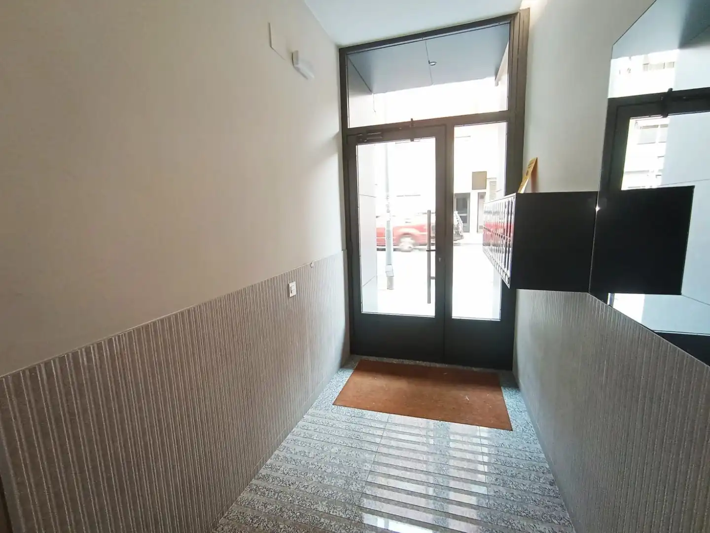 Flat for rent in Terrassa  with Air Conditioner and Heating