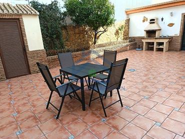 Villa con balcone in vendita a Huétor Vega